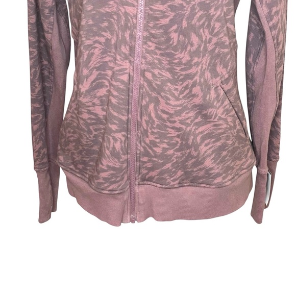 ATHLETA TRIUMPH PRINTED HOODIE 
Purple Zip-Up Hoodie Thumbholes Activewear Sz M - Picture 8 of 14